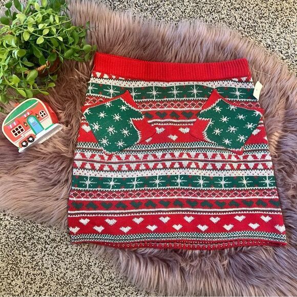 Love On A Hanger NWT Ugly Christmas Sweater Mini Skirt Sz M Red Green Fair Isle - Picture 1 of 10